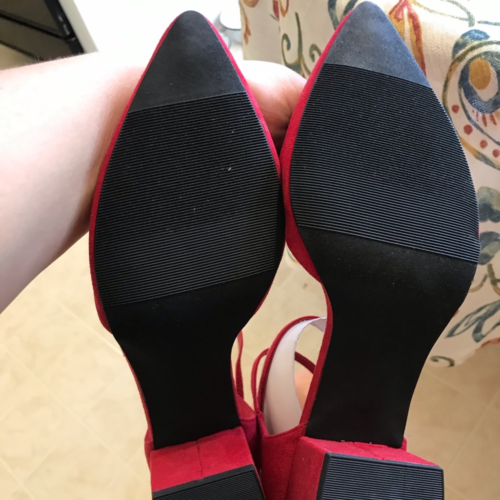 Woman’s Red Pumps - Picture 3 of 3